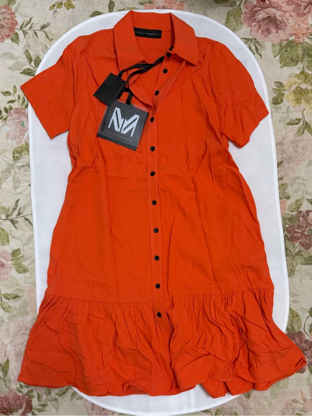 Marcell Von Berlin NWT Button Front Ruffle
Hem Drop Waist Shirt Dress